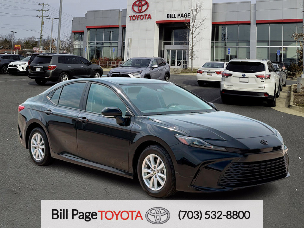 Used 2025 Toyota Camry LE w/ Convenience Package FWD image 1