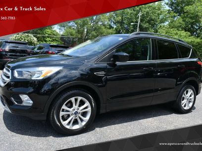 Used 2018 Ford Escape SE w/ SE Sync 3 Package