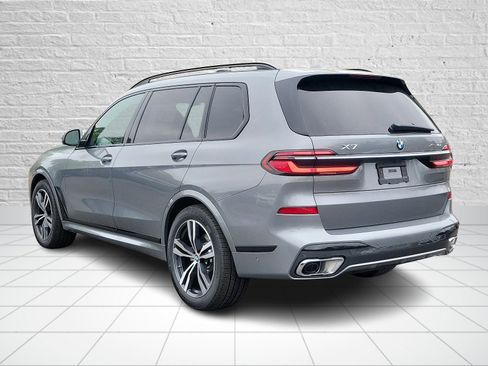 New 2025 BMW X7 xDrive40i w/ M Sport Package image 3
