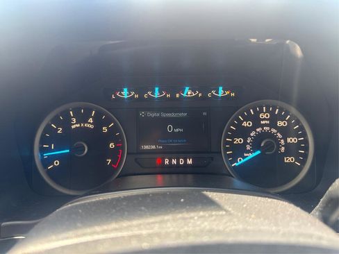 Used 2018 Ford F150 XLT w/ Equipment Group 302A Luxury AWD/4WD image 15