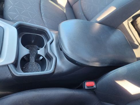 Used 2019 Toyota RAV4 XLE image 35