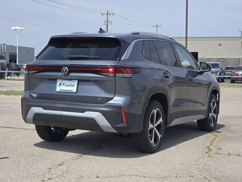 New 2026 Volkswagen Tiguan SE AWD/4WD image 4