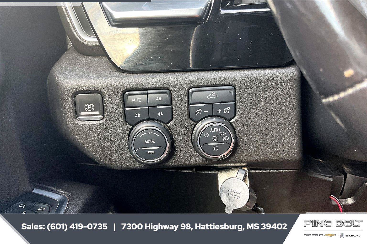Used 2023 Chevrolet Silverado 1500 RST AWD/4WD image 23