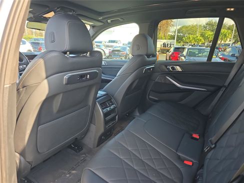 Used 2024 BMW X5 sDrive40i w/ Parking Assistance Package image 10