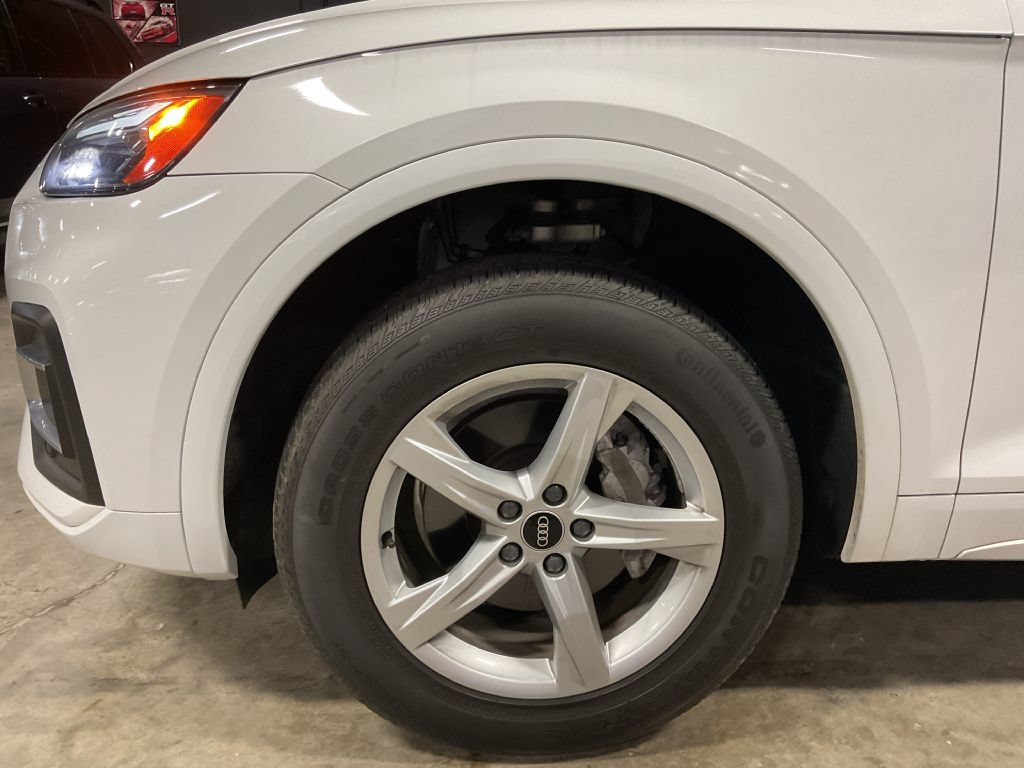 Used 2021 Audi Q5 2.0T Premium w/ Convenience Package AWD/4WD image 11