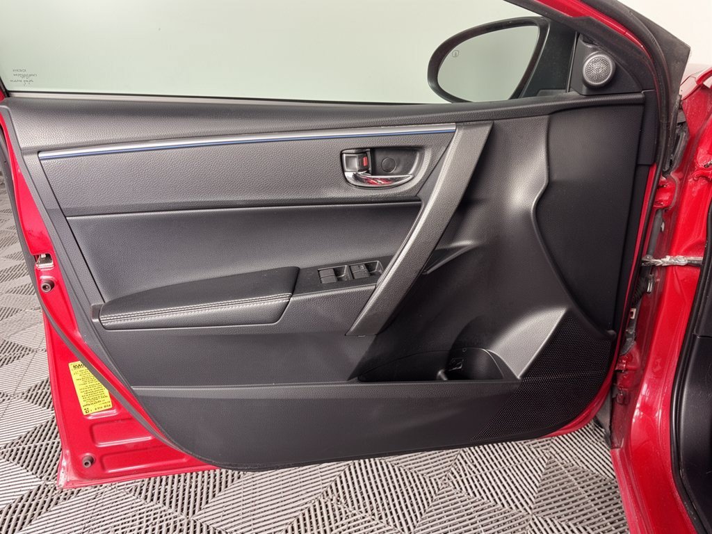 Used 2015 Toyota Corolla S FWD image 14
