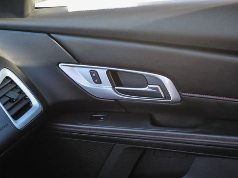 Used 2014 GMC Terrain SLT image 21