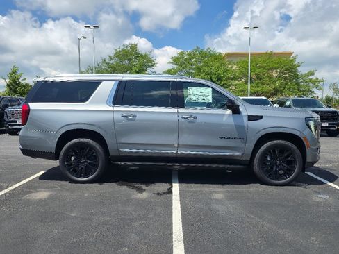 New 2026 GMC Yukon XL Elevation w/ Elevation Premium Package AWD/4WD image 6