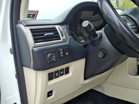 Used 2020 Lexus GX 460 image 9