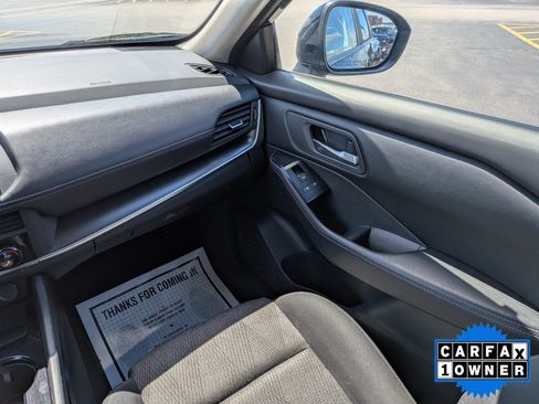Used 2024 Nissan Rogue SV AWD/4WD image 18
