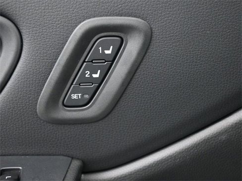 New 2025 Honda Pilot Touring image 21