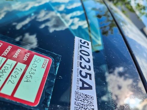 Used 2022 Toyota Tacoma TRD Sport AWD/4WD image 23