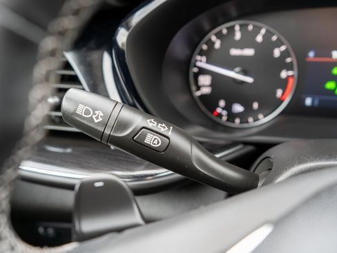 Used 2022 Buick Envision Preferred image 25