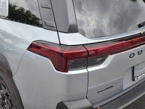 New 2026 Subaru Outback Limited AWD/4WD image 7