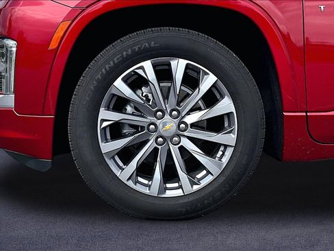 Used 2023 Chevrolet Traverse Premier AWD/4WD image 35