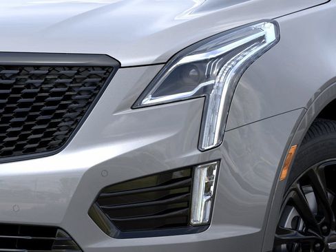 New 2026 Cadillac XT5 Luxury image 10