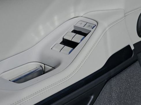 New 2025 Lincoln Navigator Reserve image 22