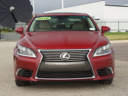 Used 2016 Lexus LS 460 L image 17
