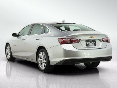 Used 2021 Chevrolet Malibu LT FWD image 3