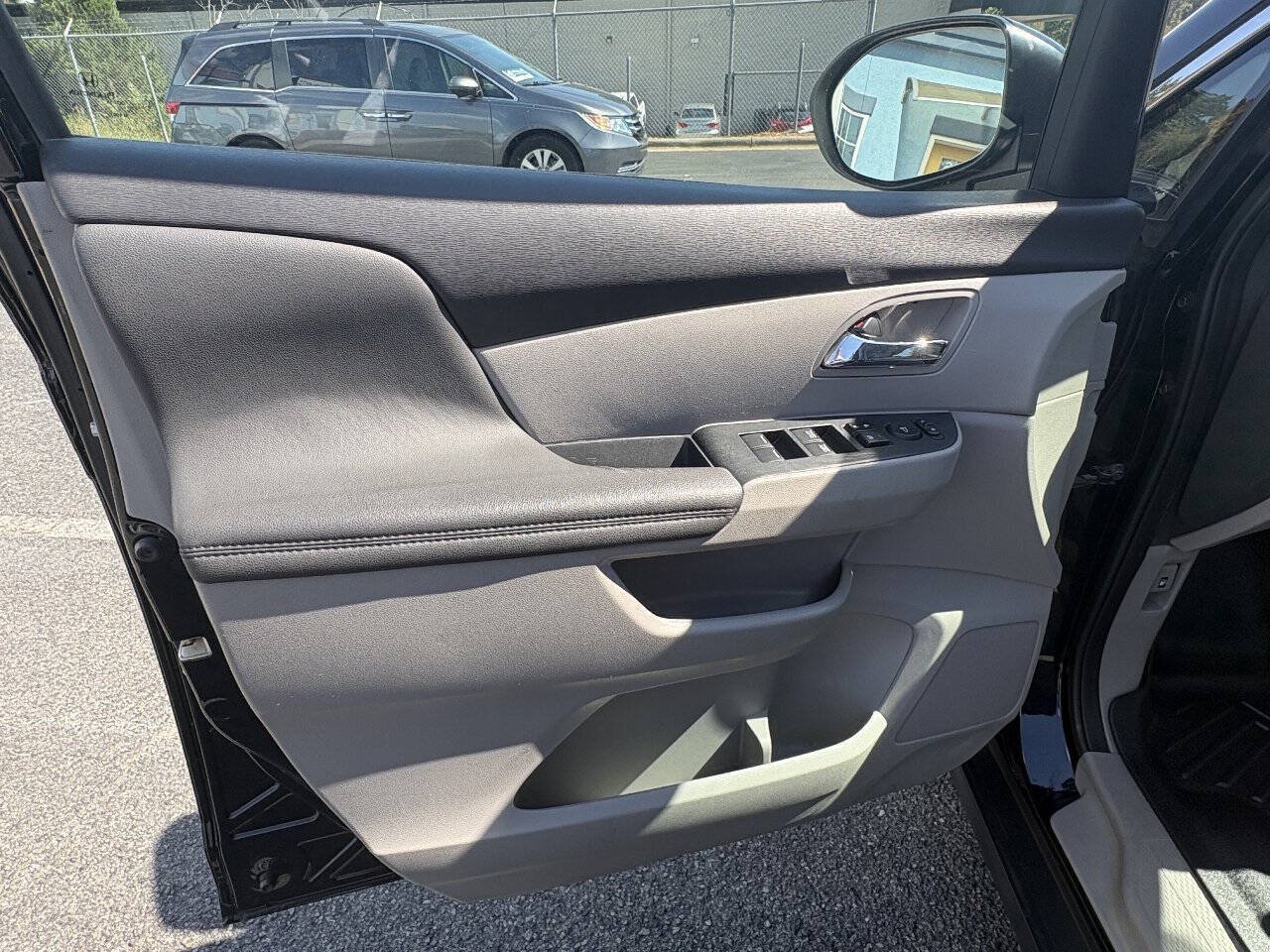 Used 2015 Honda Odyssey EX-L image 11