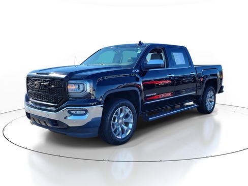 Used 2017 GMC Sierra 1500 SLT w/ SLT Premium Package image 2