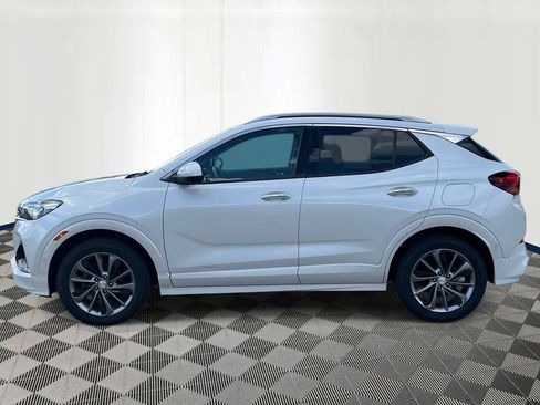 Used 2020 Buick Encore GX Essence w/ Experience Buick Package AWD/4WD image 2