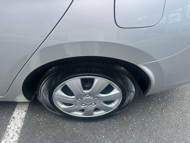 Used 2025 Nissan Versa S FWD image 16