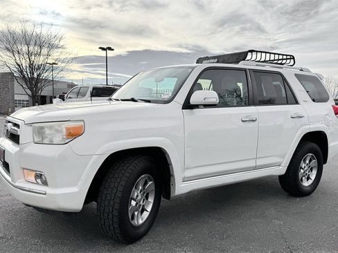 Used 2013 Toyota 4Runner SR5 image 4
