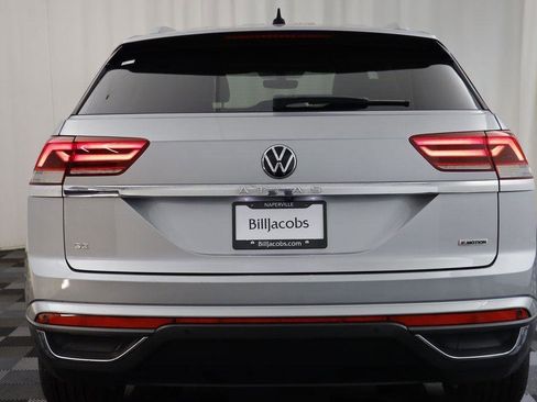 Used 2020 Volkswagen Atlas Cross Sport SE image 14