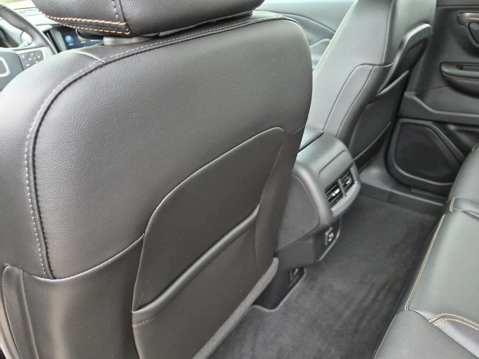 Used 2021 GMC Terrain SLT AWD/4WD image 18