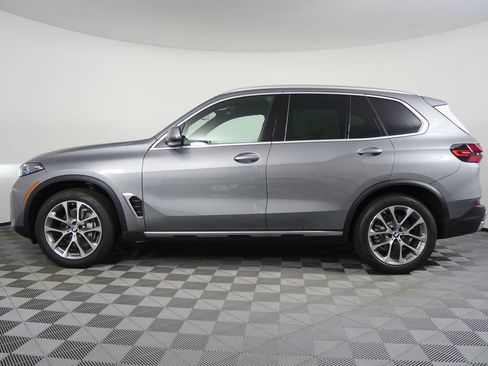 Used 2026 BMW X5 xDrive40i w/ Premium Package image 6