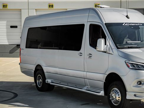 Used 2023 Mercedes-Benz Sprinter 3500 w/ Parking Package image 23