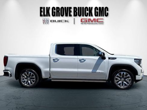 Used 2022 GMC Sierra 1500 Denali w/ Denali Reserve Package AWD/4WD image 3