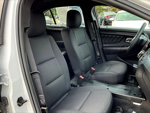 Used 2017 Ford Taurus Police Interceptor FWD image 7