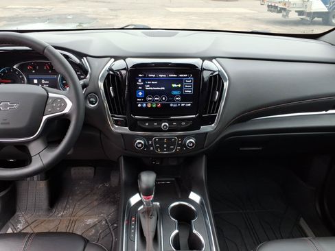 Used 2023 Chevrolet Traverse RS w/ LPO, Floor Liner Package AWD/4WD image 13