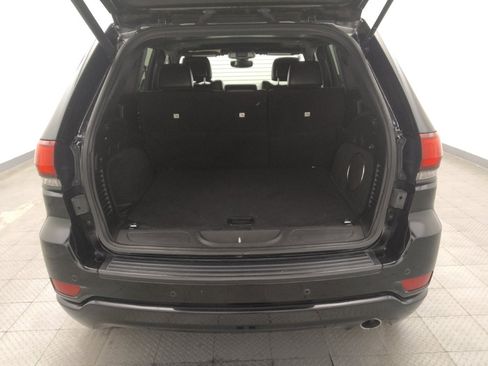 Used 2019 Jeep Grand Cherokee Altitude RWD image 29