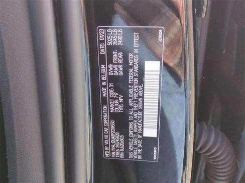 Used 2023 Volvo XC40 B5 Ultimate w/ Protection Package Premier image 35