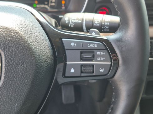 Used 2025 Honda Pilot Elite image 20