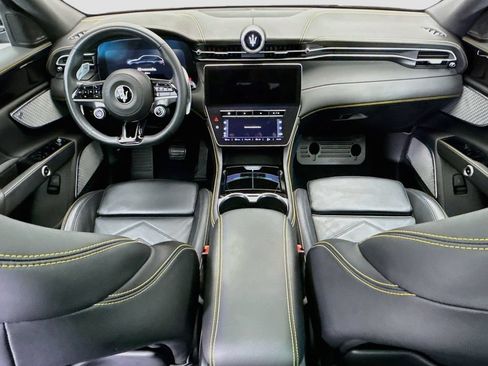 Used 2023 Maserati Grecale Modena AWD/4WD image 13