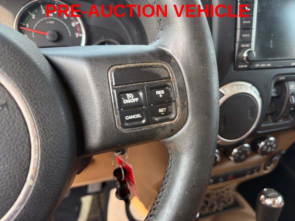 Used 2011 Jeep Wrangler Unlimited Sahara w/ Connectivity Group AWD/4WD image 21