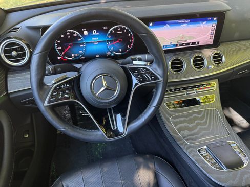 Used 2021 Mercedes-Benz E 350 4MATIC Sedan w/ Premium Package image 56