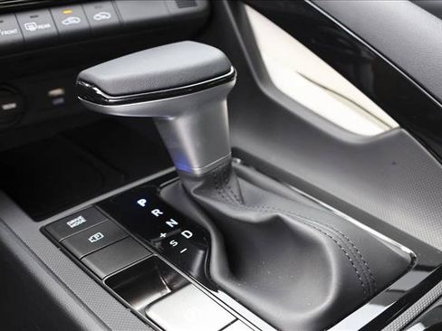Certified 2025 Hyundai Elantra SEL FWD image 20