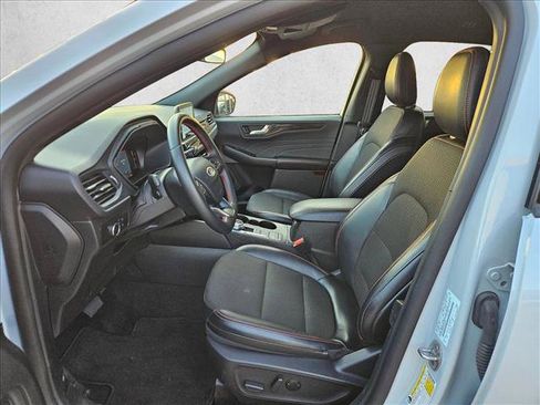 Used 2025 Ford Escape ST-Line FWD image 12