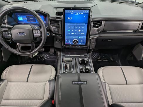 Used 2025 Ford F150 Lightning Platinum image 22