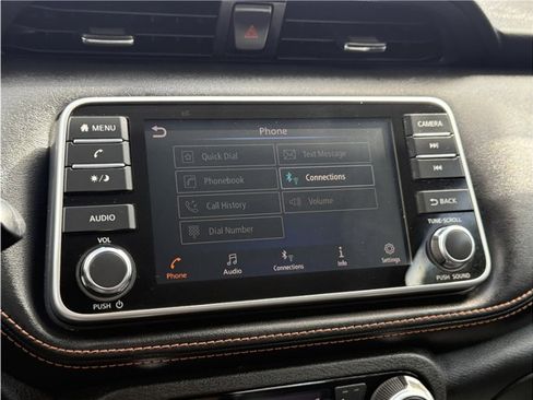 Used 2020 Nissan Kicks SR w/ SR Premium Package image 43