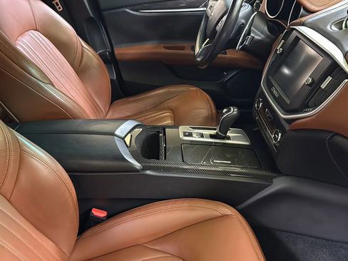 Used 2015 Maserati Ghibli S Q4 AWD/4WD image 21