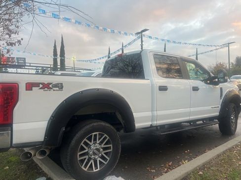 Used 2019 Ford F250 XL w/ STX Appearance Package image 5