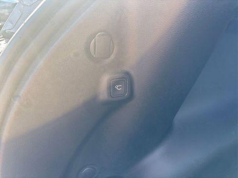 New 2026 Jeep Compass Limited image 21