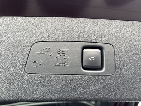 Used 2021 Lincoln Corsair Grand Touring w/ Equipment Group 301A image 17