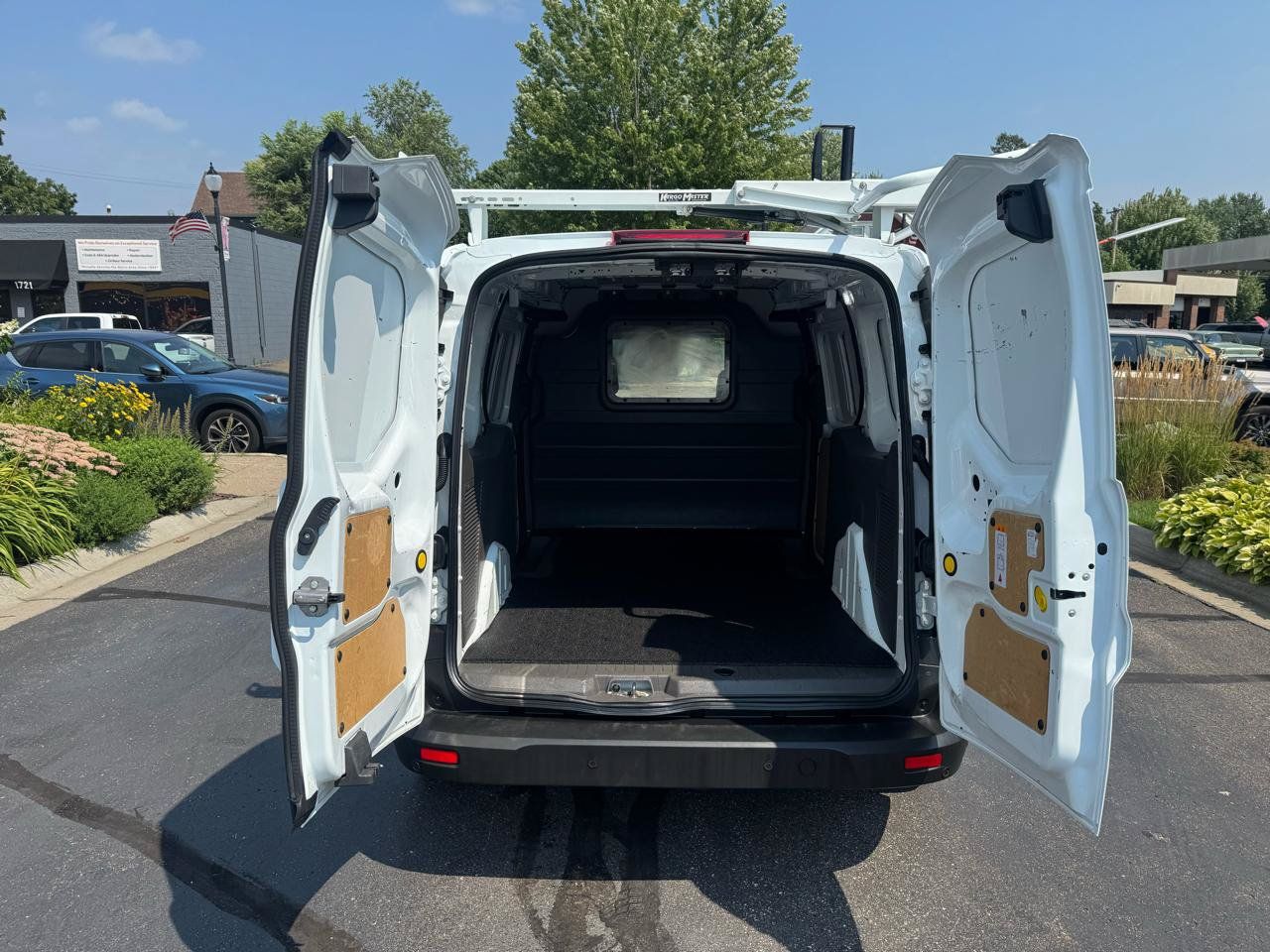 Used 2022 Ford Transit Connect XL FWD image 10